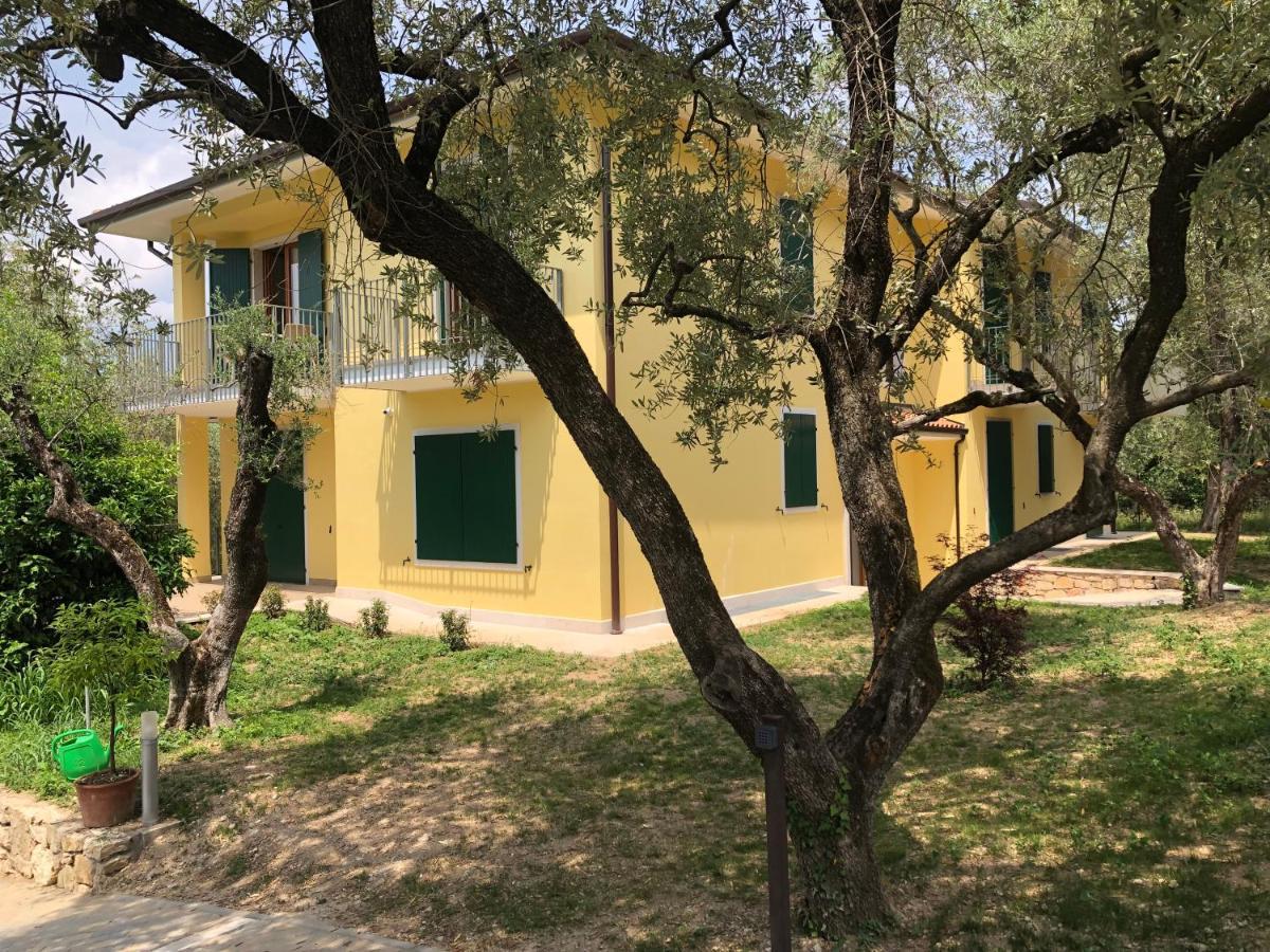 Ca' De L'Achille Apartment Torri Del Benaco Exterior photo